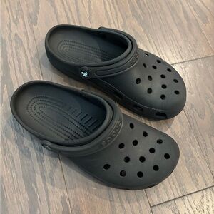Men’s / Women’s Crocs, size 9-11